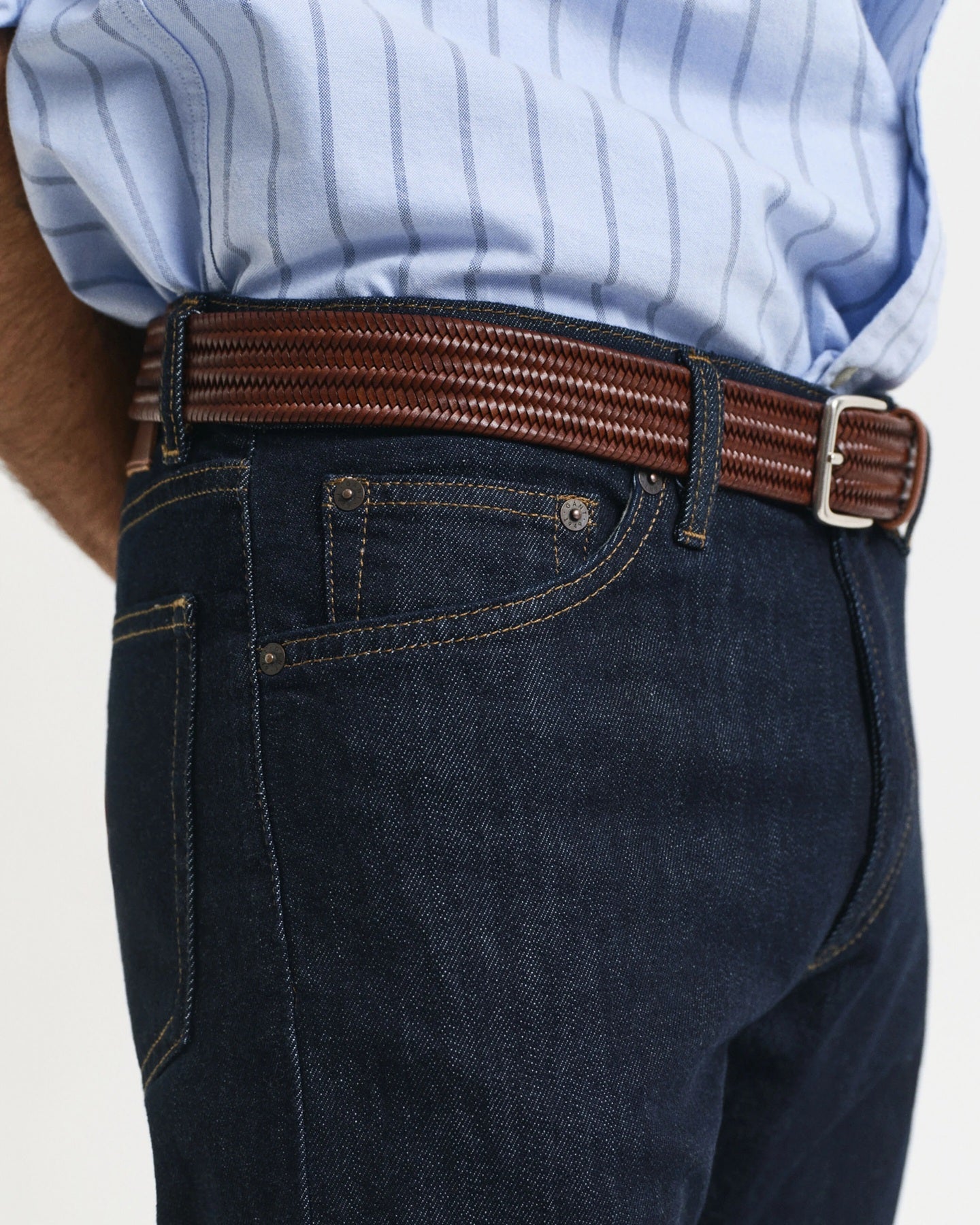 GANT - Regular Fit Jeans in Clean Dark Blue Wash 1000423 960