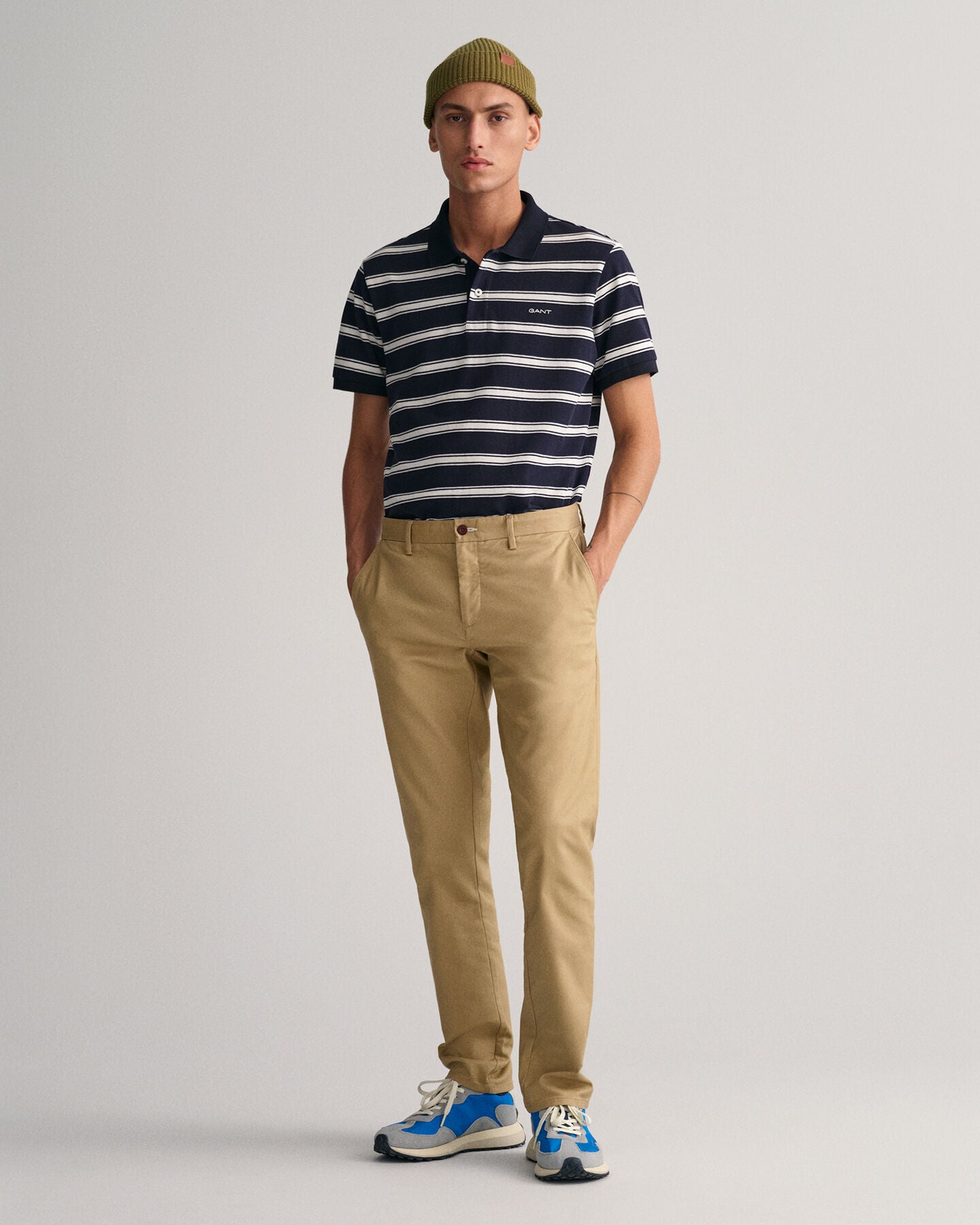 GANT - Slim Fit Tech Prep Chinos in Dark Khaki 1505220 248