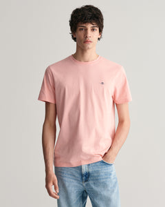 GANT - Regular Fit Shield T-Shirt in Bubblegum Pink 2003184 671