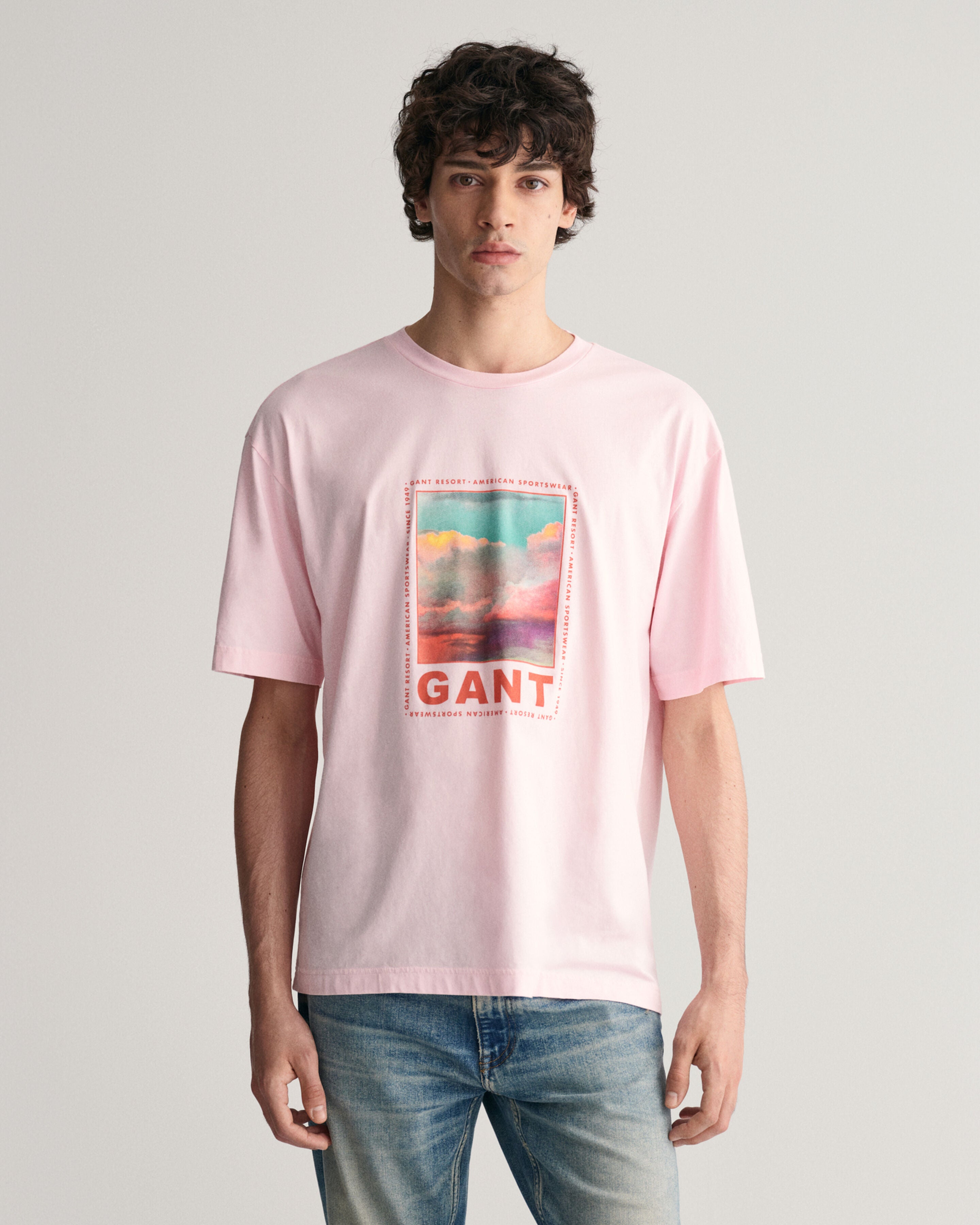 GANT - Washed Graphic T-Shirt In California Pink 2013078 637