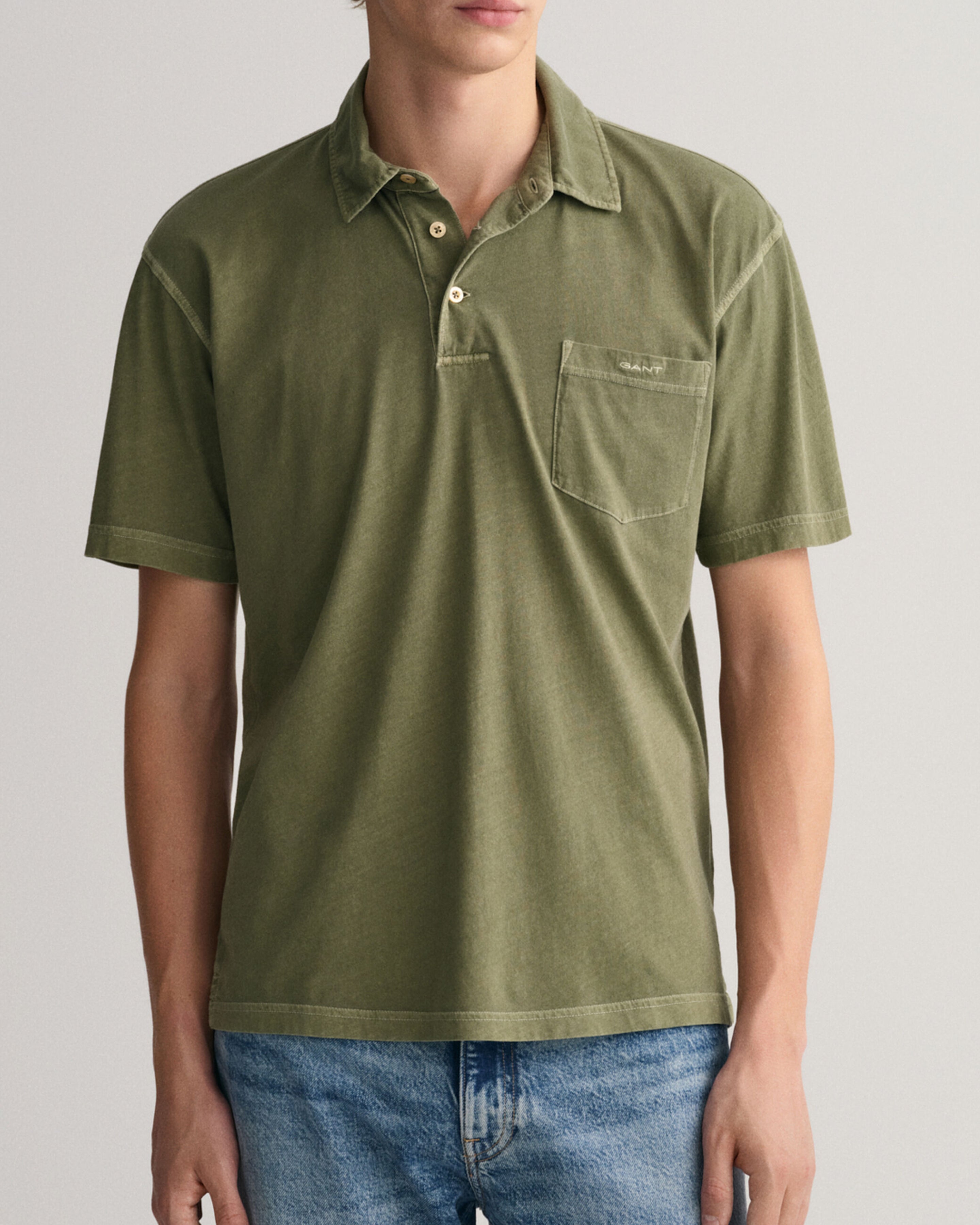 GANT - Sunfaded Jersey Polo Shirt in Kalamata Green 2057028 362