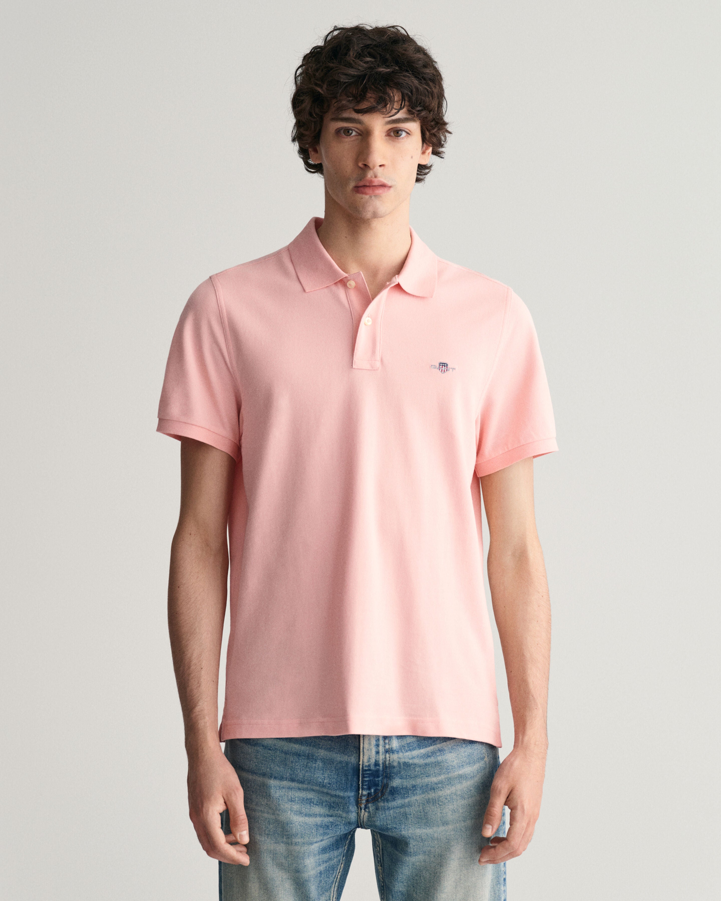 GANT - Regular Fit Shield Piqué Polo Shirt In Bubblegum Pink 2210 671