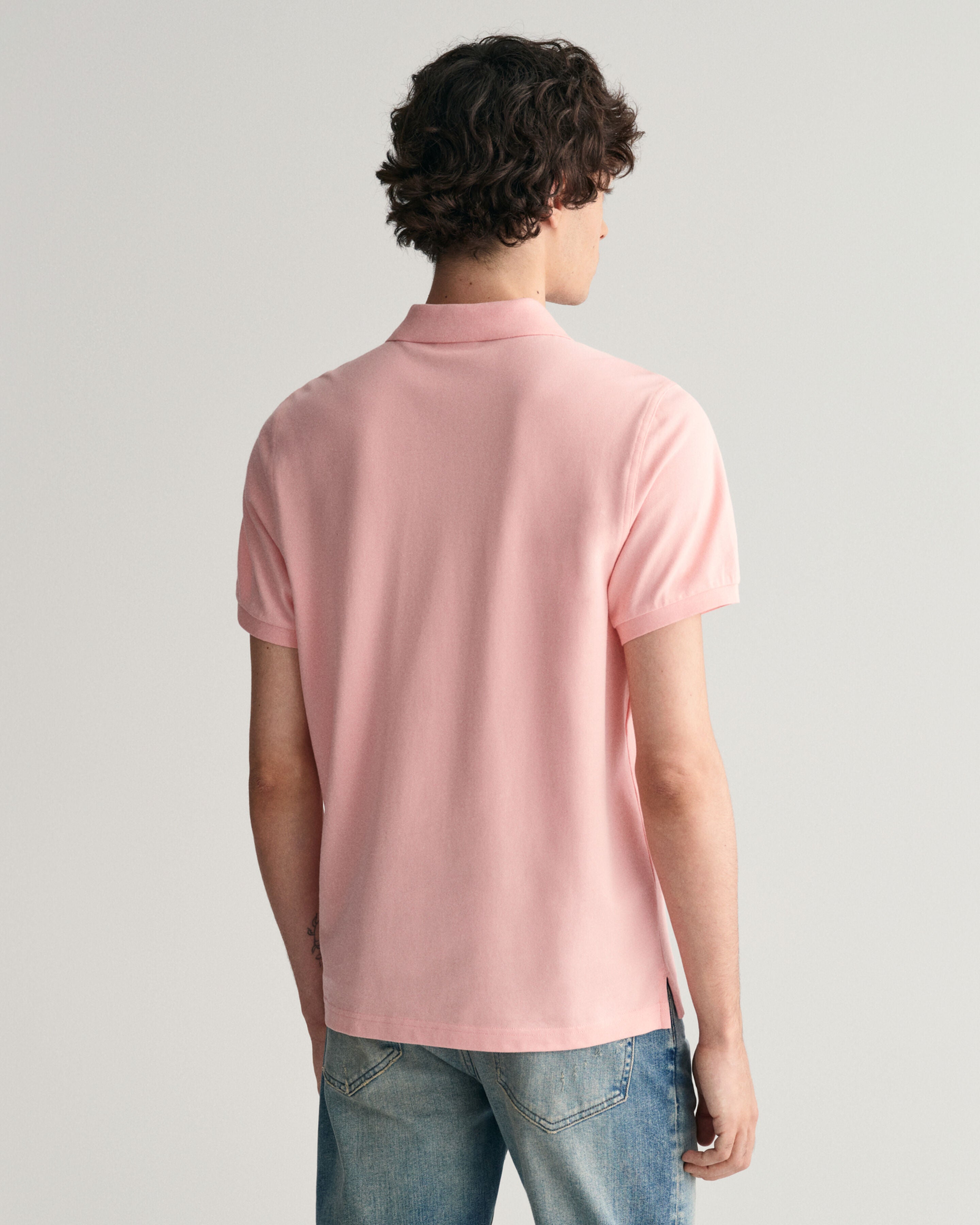 GANT - Regular Fit Shield Piqué Polo Shirt In Bubblegum Pink 2210 671