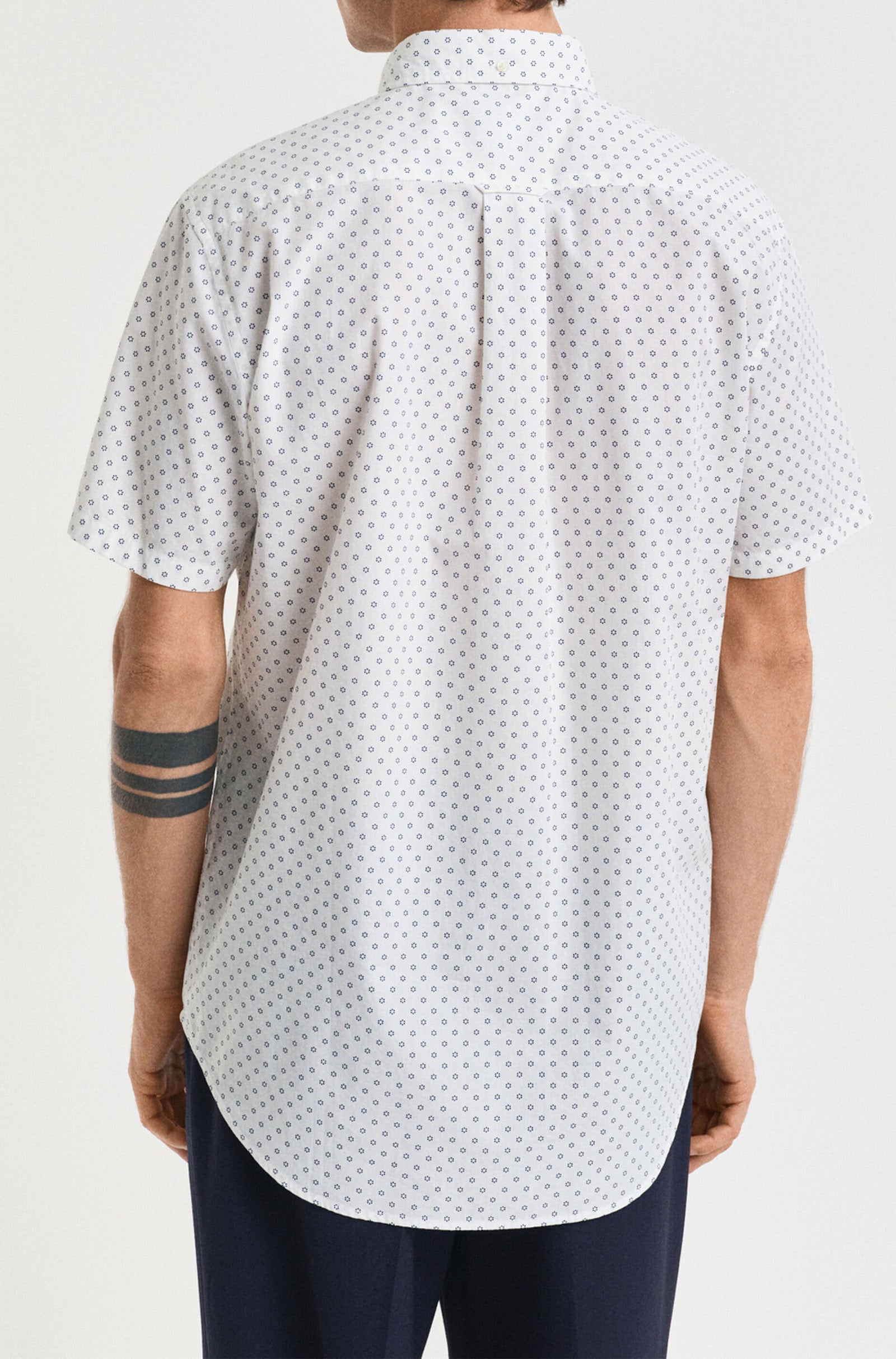 GANT - Regular Fit Micro Print Short Sleeve Shirt In Eggshell White 3250057 113