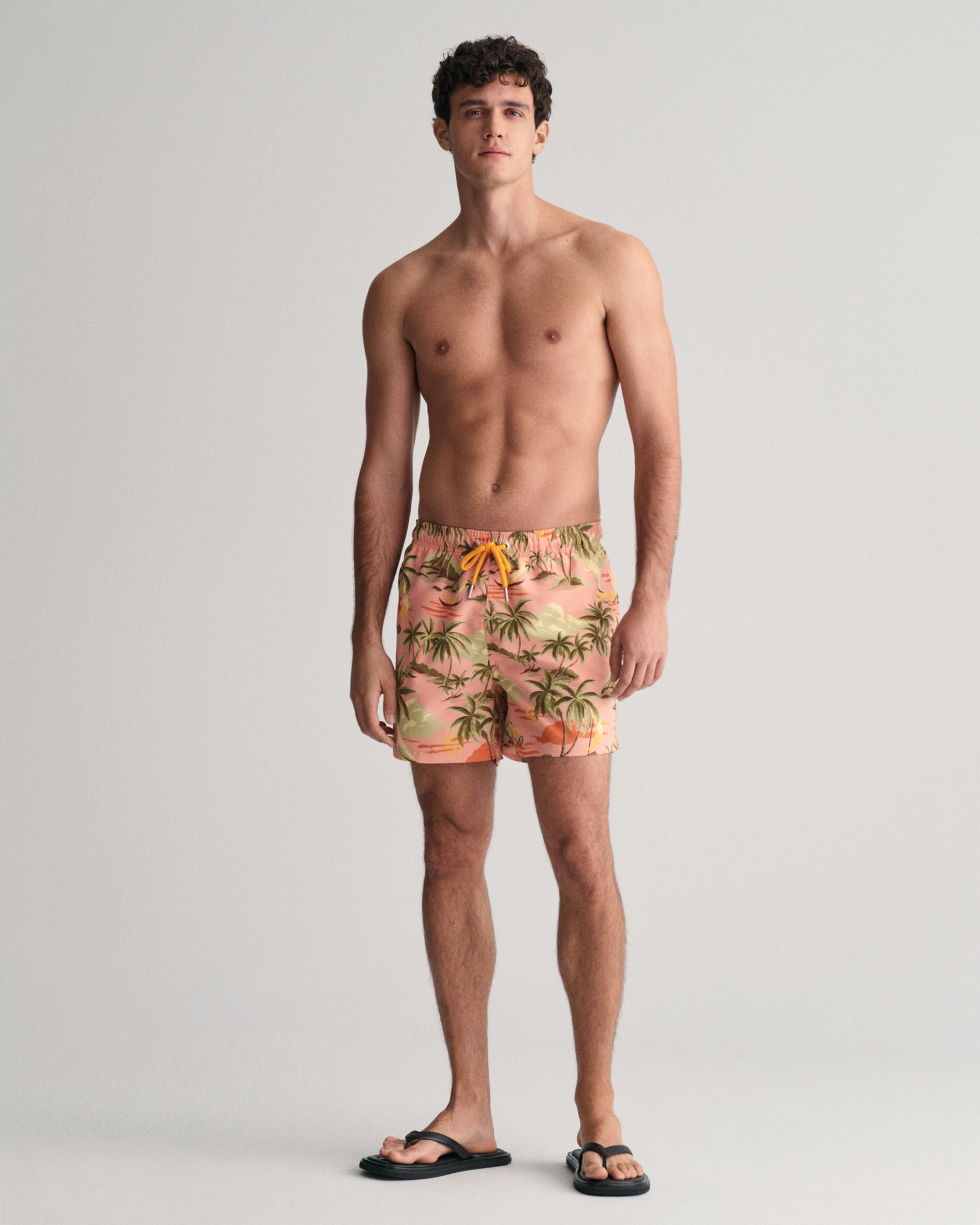 GANT - Hawaiian Print Swim Shorts In Peachy Pink 922416008 624