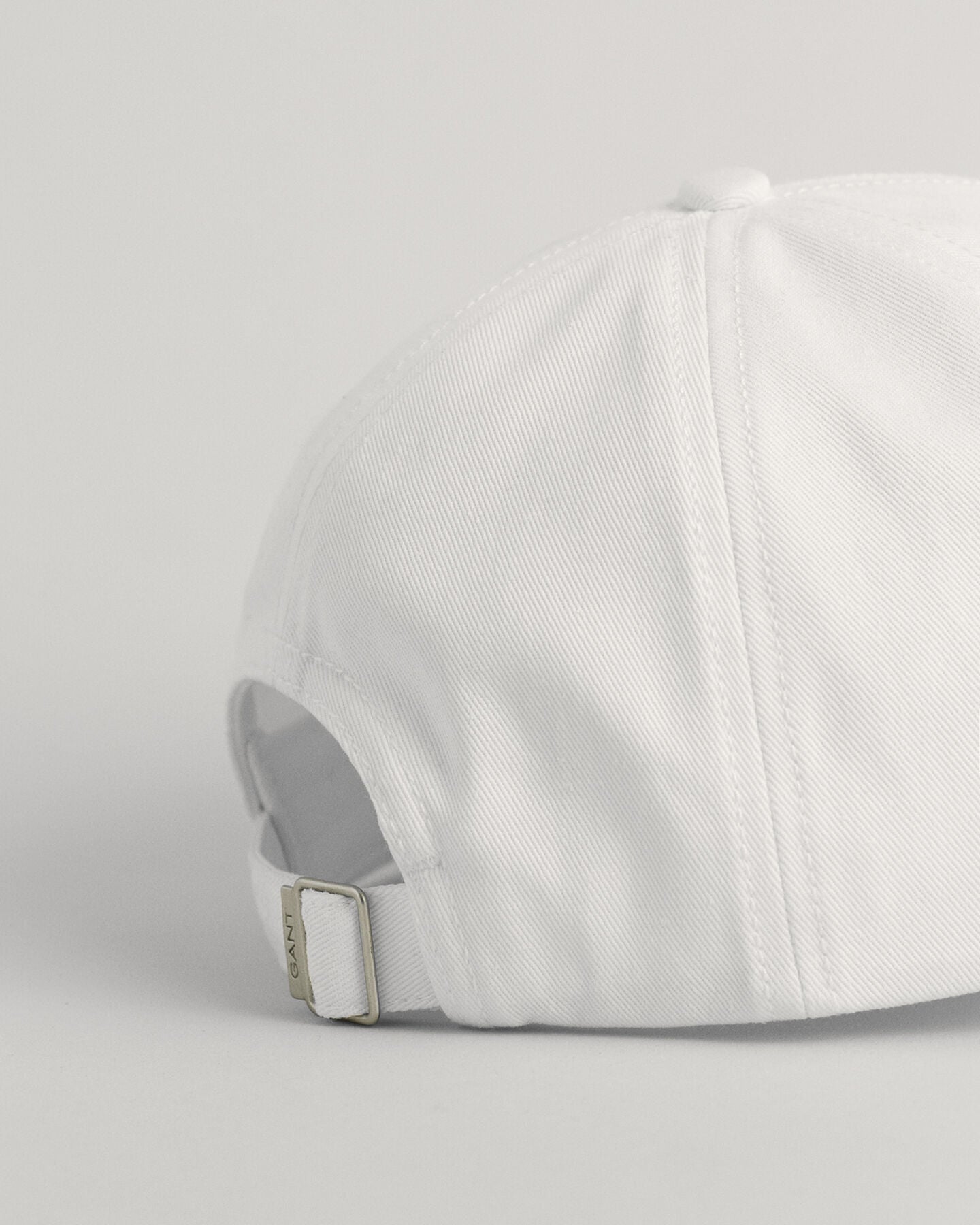 GANT - Shield Baseball Cap In White 9900111 110