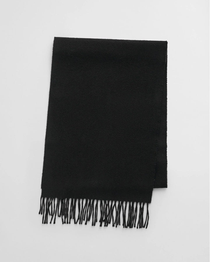 GANT - Wool Scarf in Black 9920203 005