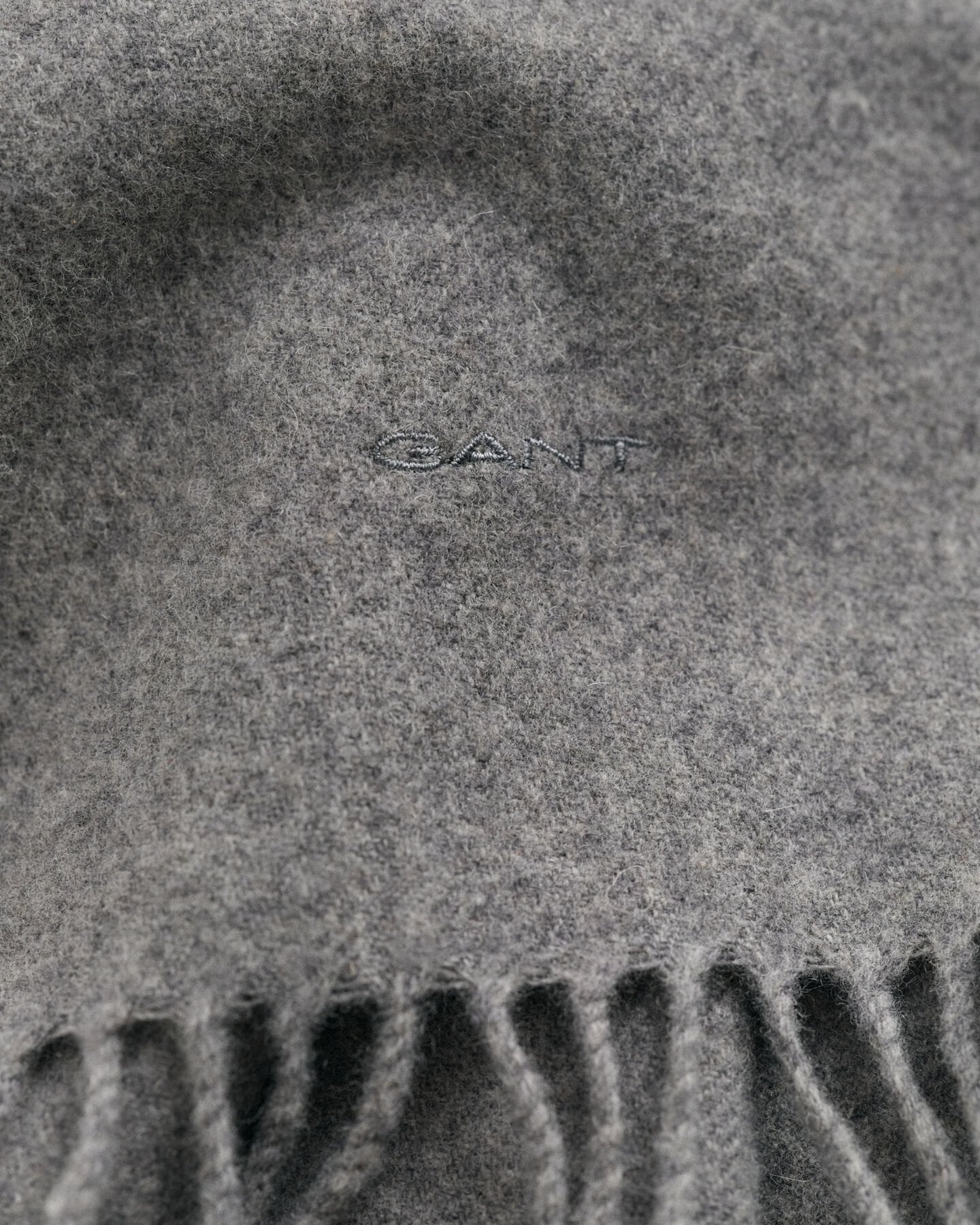 GANT - Wool Scarf in Grey 9920203 092