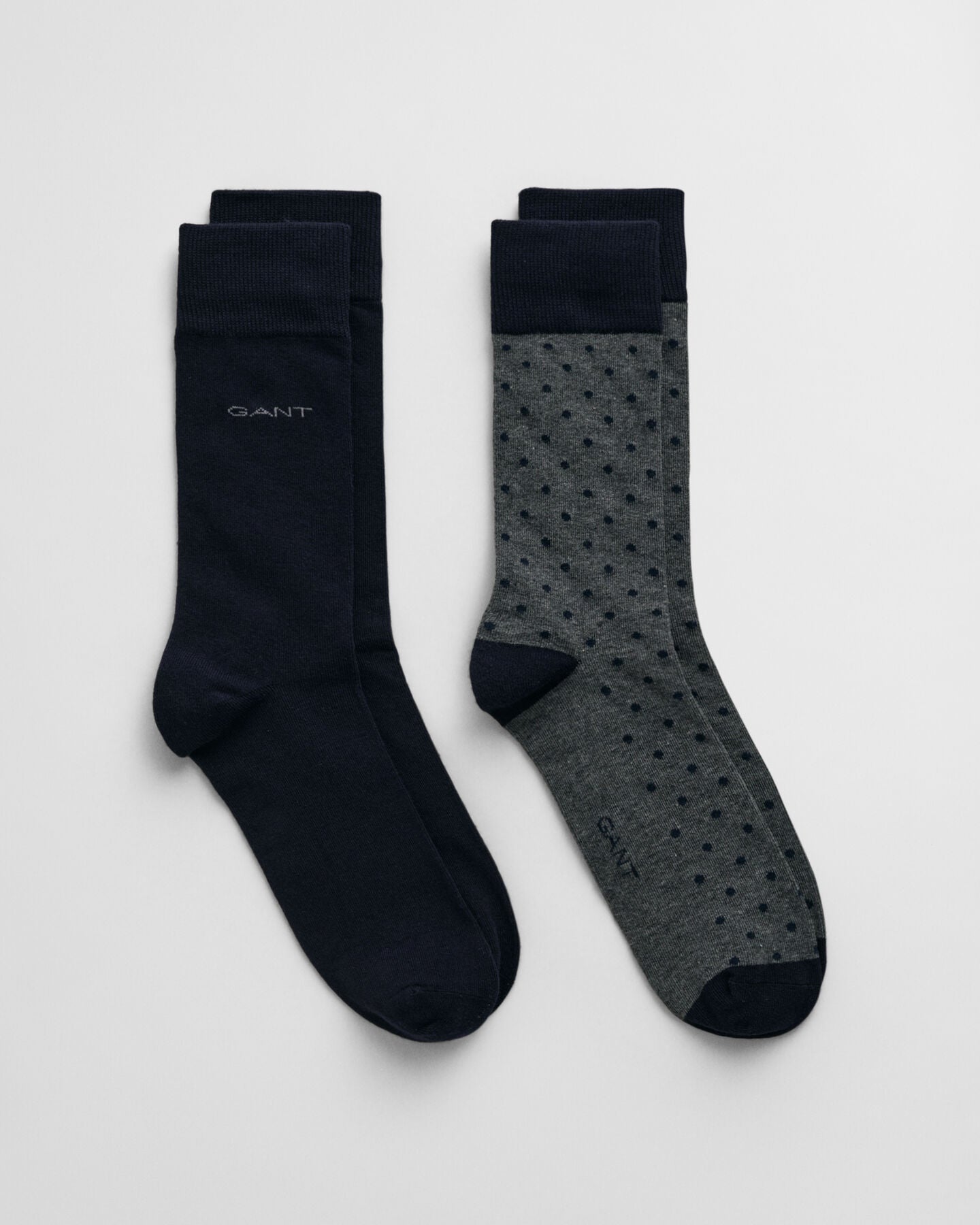 GANT - 2-Pack Dot & Solid Socks In Charcoal Melange 9960260 090