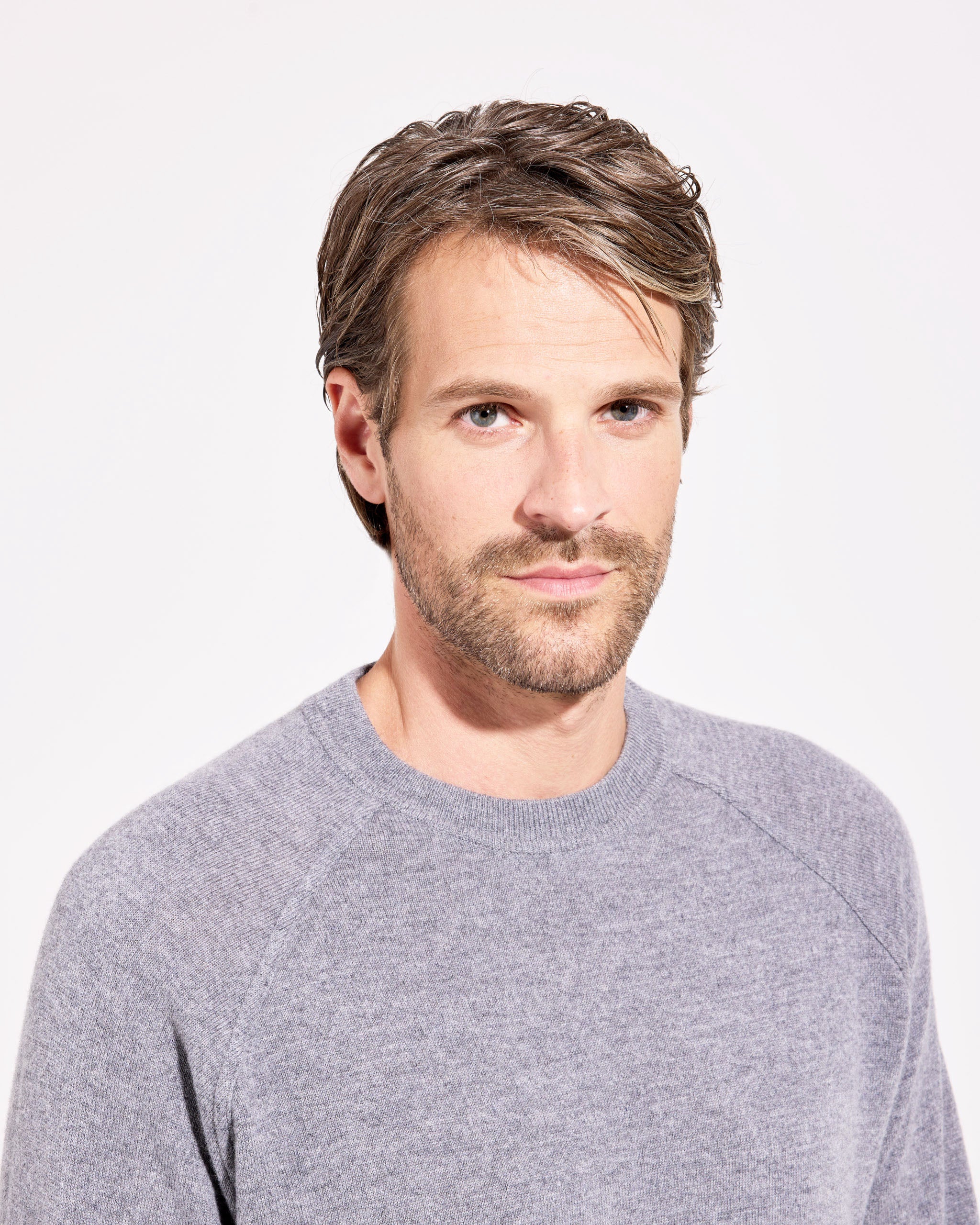 FILIPPO DE LAURENTIIS - Wool and Cashmere Raglan Sleeve Sweater in Perla Grey GC1MLR2A-WC12R 900