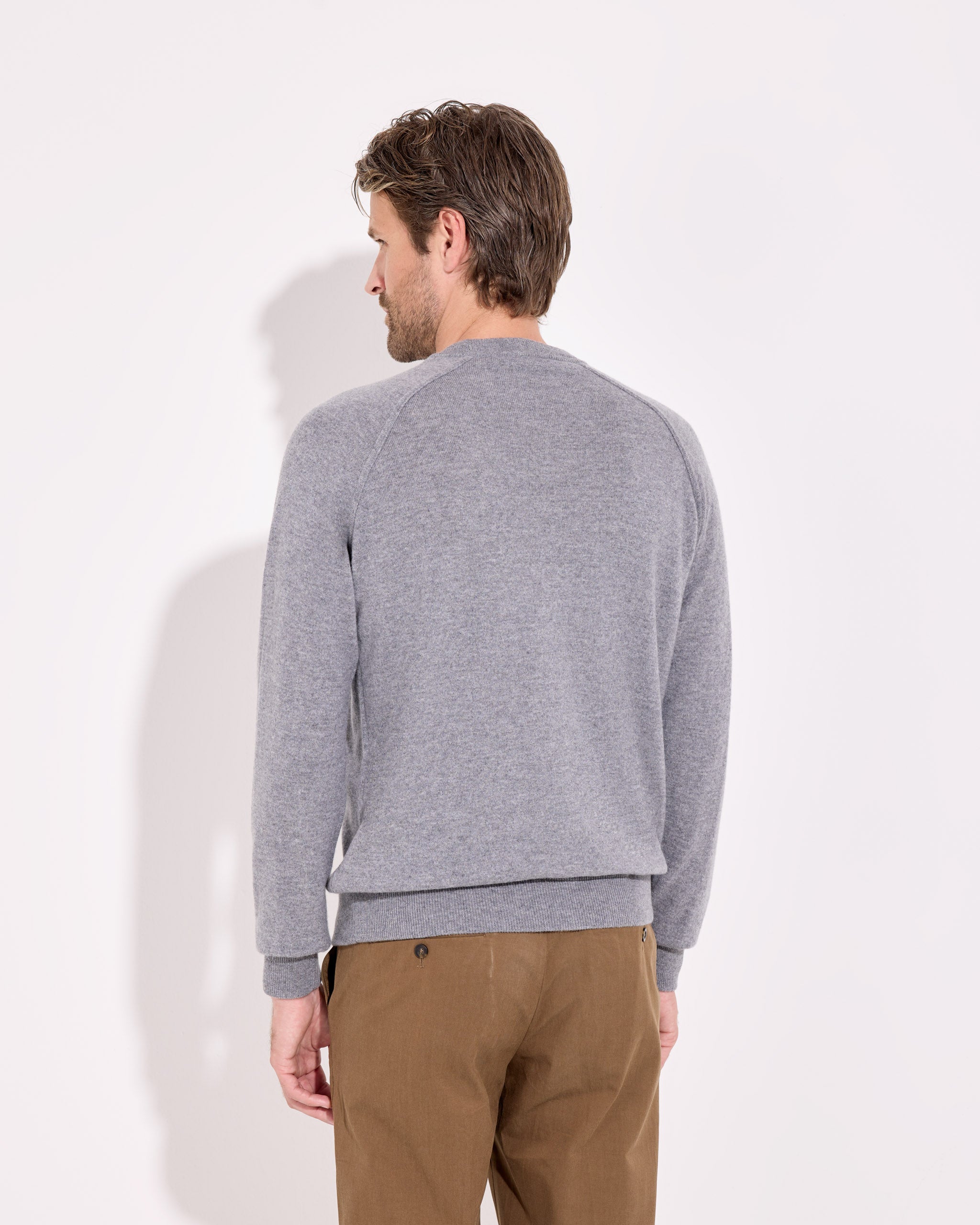 FILIPPO DE LAURENTIIS - Wool and Cashmere Raglan Sleeve Sweater in Perla Grey GC1MLR2A-WC12R 900