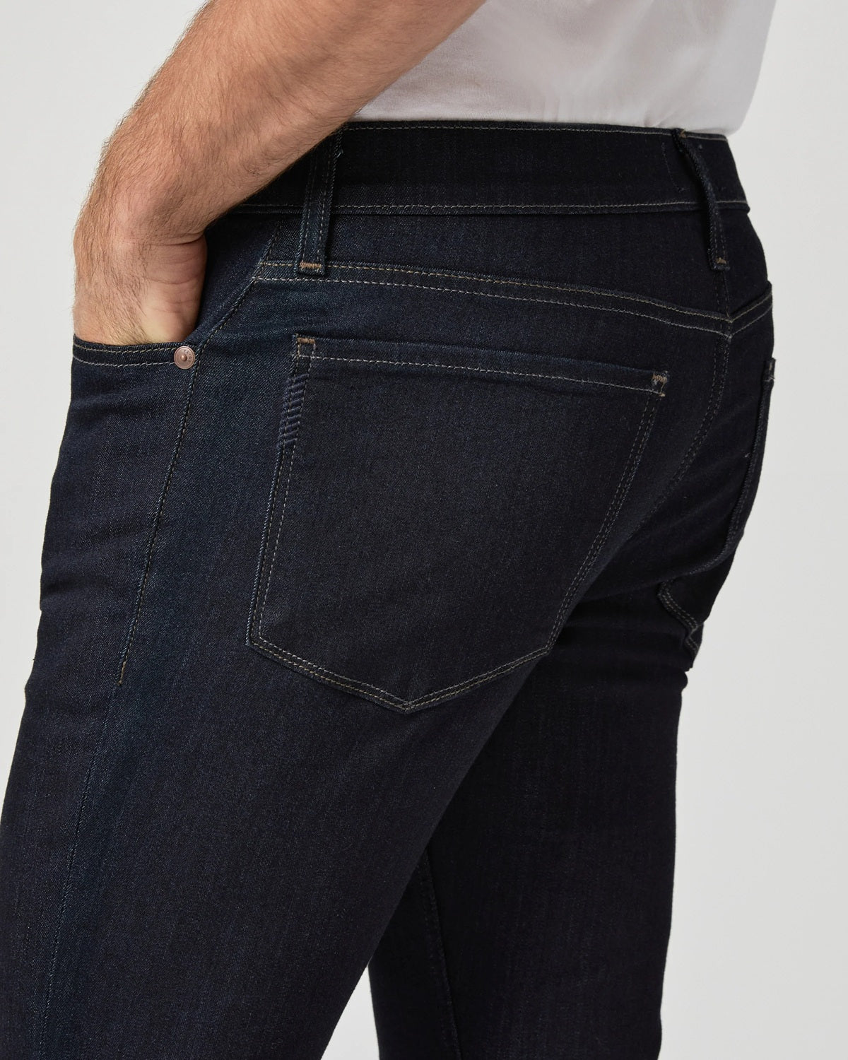 PAIGE - Transcend FEDERAL Slim Straight Jean in Dark IRVINGTON Wash M655697-C699
