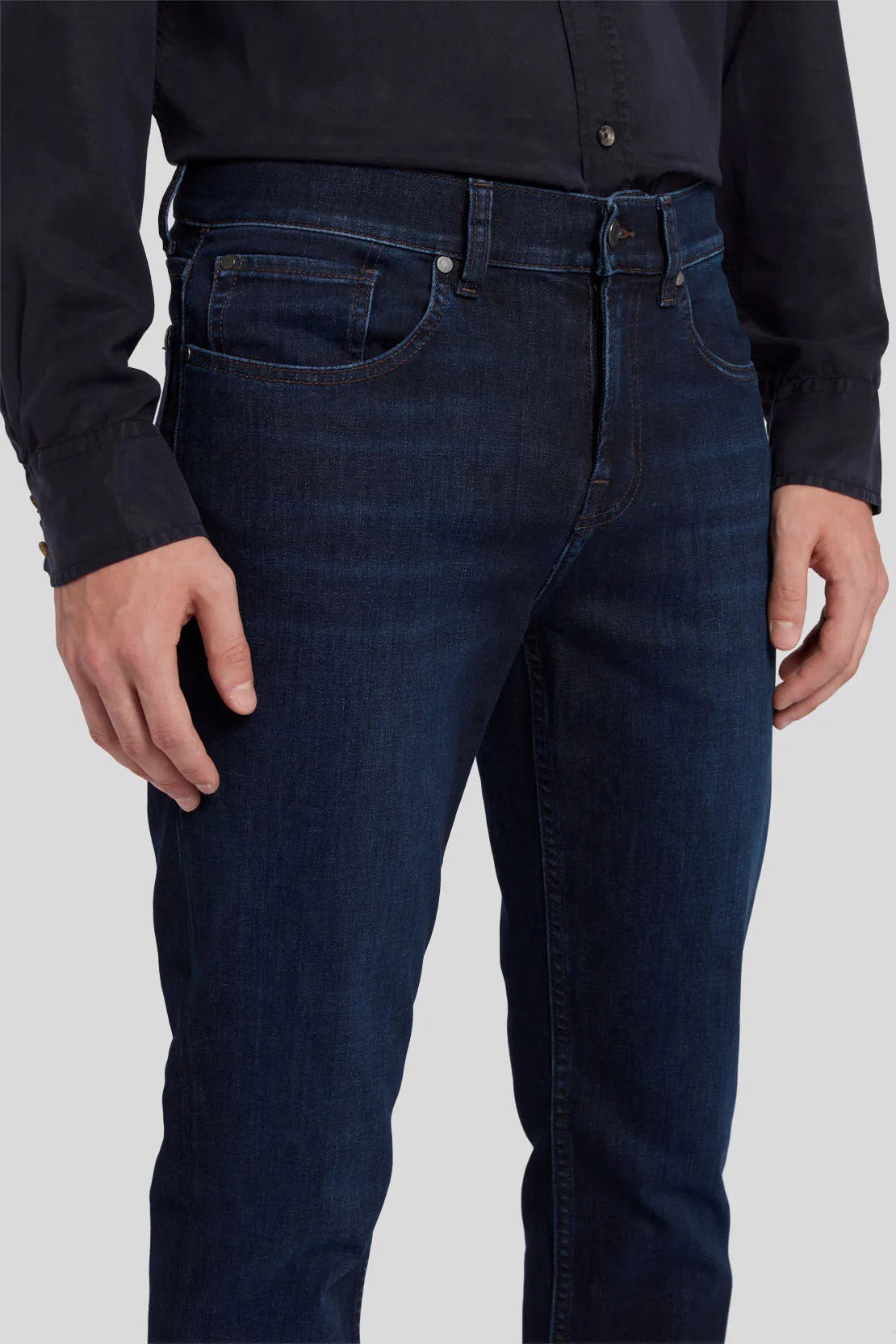 7 FOR ALL MANKIND - SLIMMY Luxe Performance Jeans in Dark Blue Rotation Wash JSMSB800AR