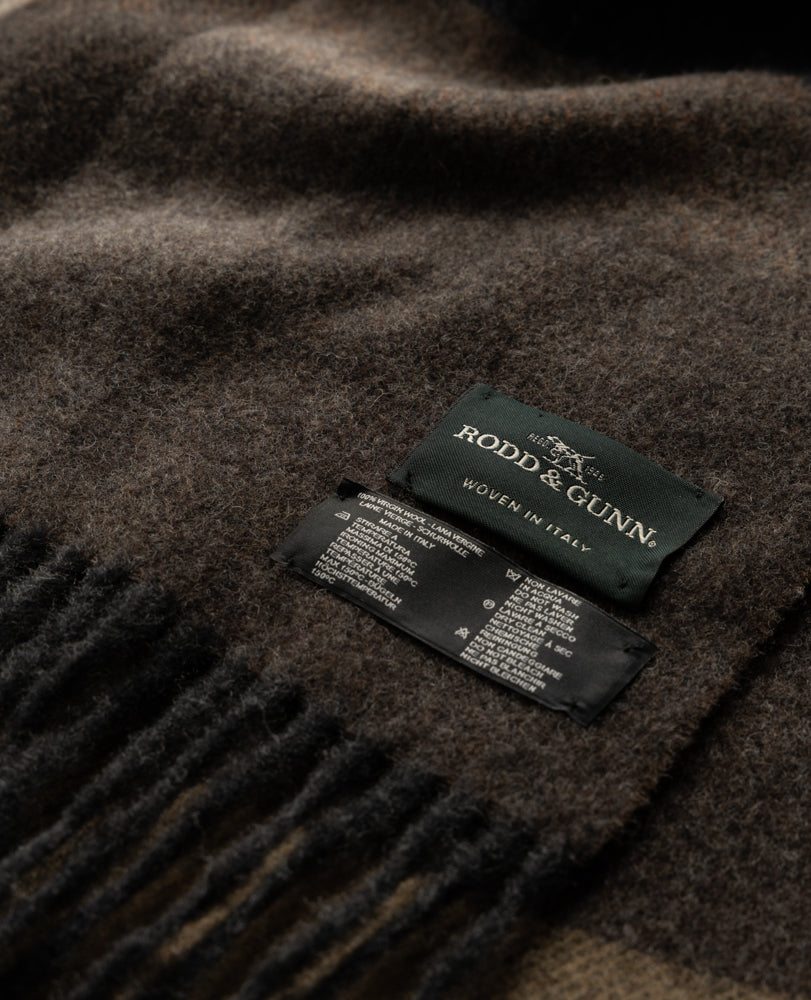 RODD & GUNN - JERVOIS ROAD Check Scarf in EARTH ZQ0255