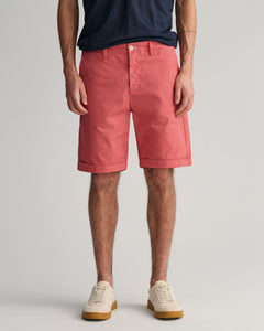 GANT - Allister Regular Fit Sunfaded Shorts in Mineral Red