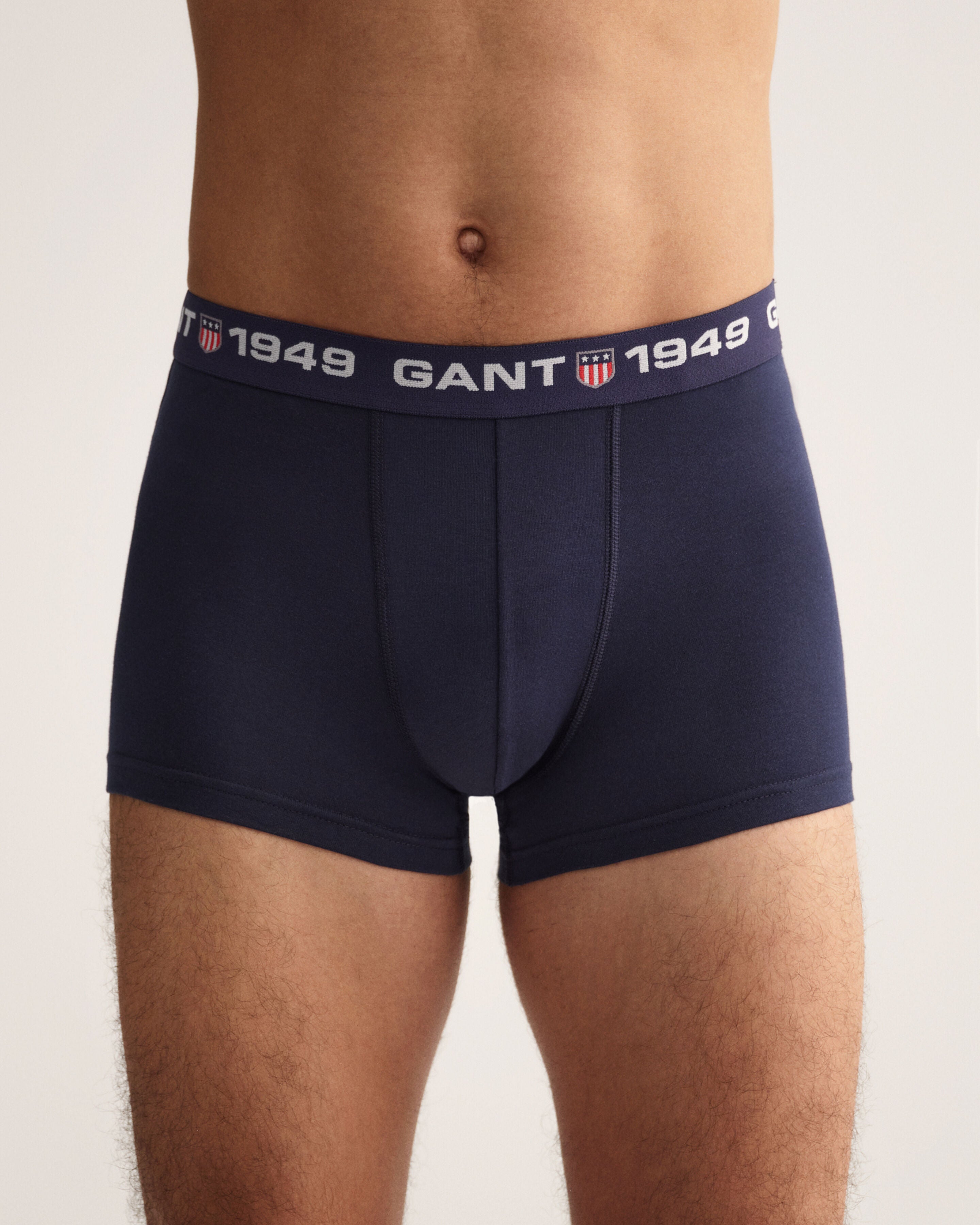 GANT - 3-Pack Retro Shield Trunks in Blue, Red and Navy 902233453 418