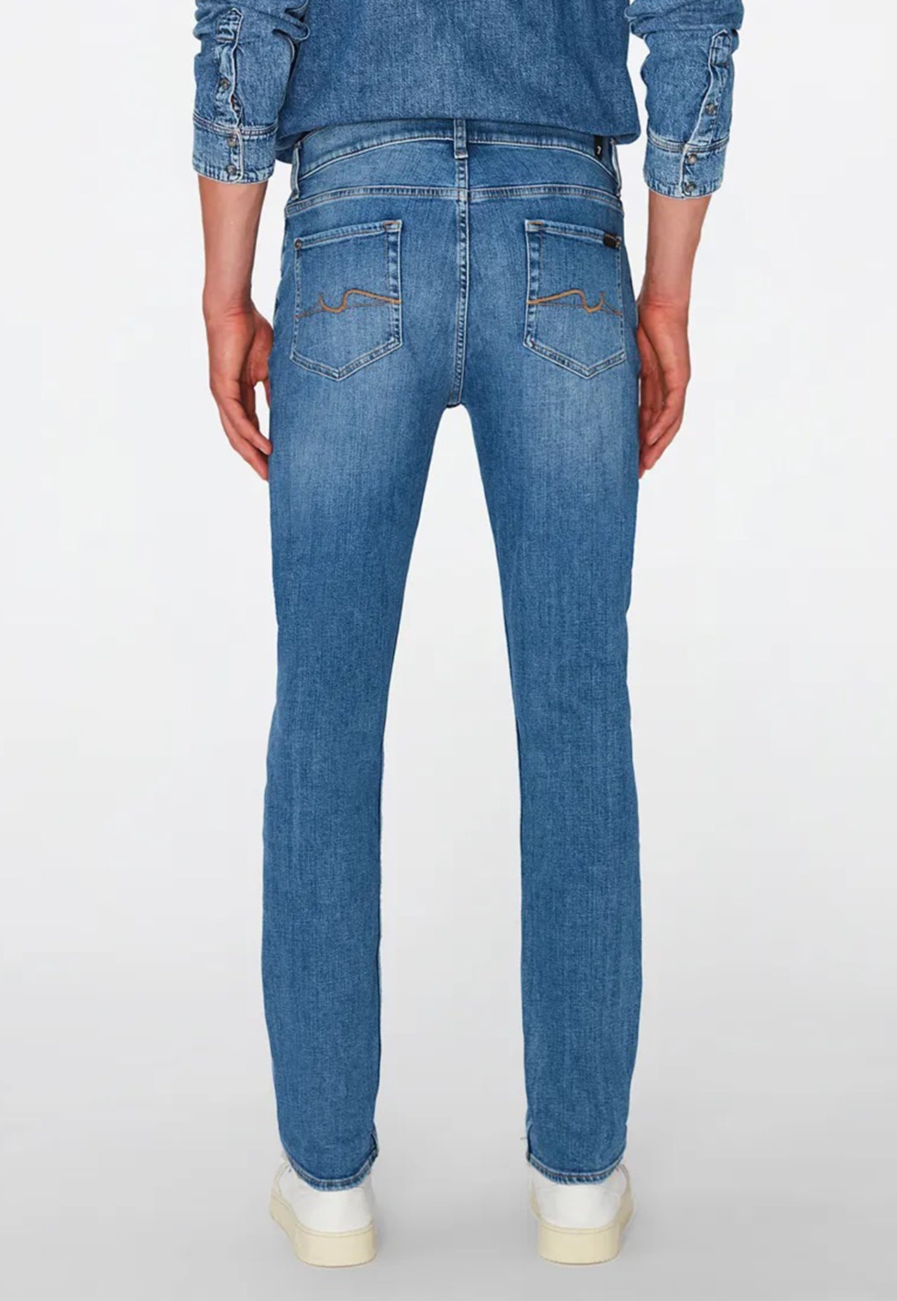 7 FOR ALL MANKIND - SLIMMY TAPERED Stretch Tek Nomad Jeans in Light Blue JSMXC120TO